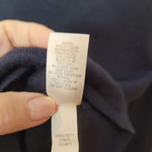 J.JILL Classic Navy V-Neck Lightweight Knit Sweater - Picture 8 of 13